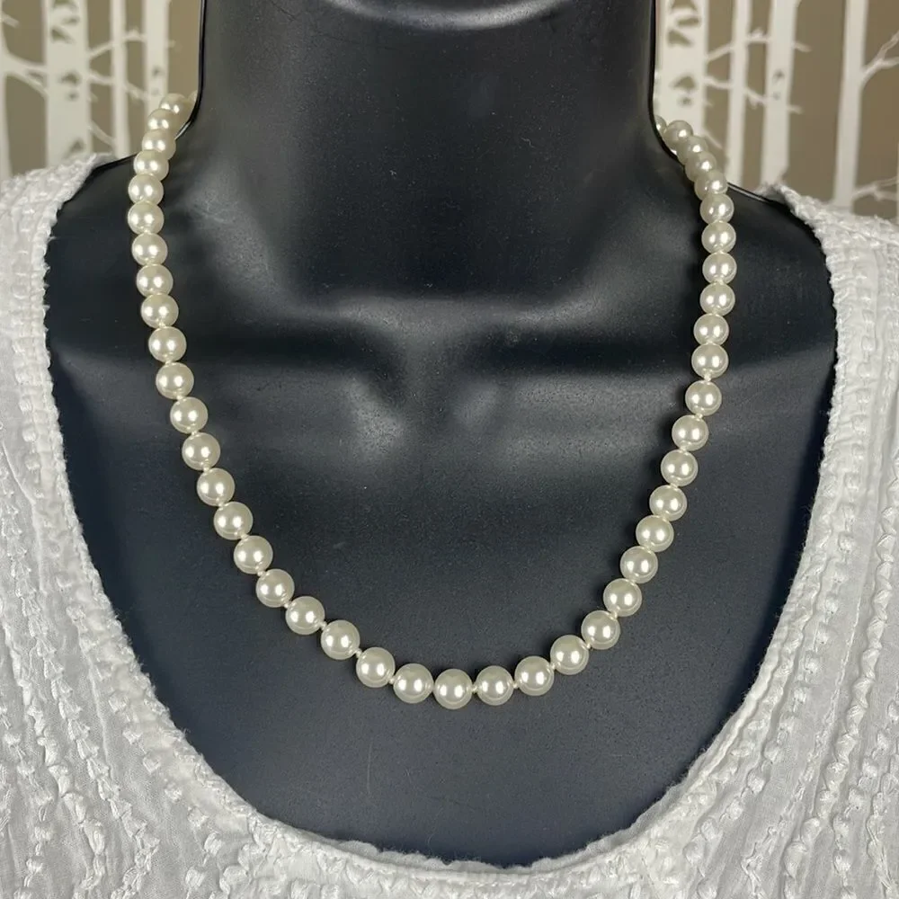 Pearl Necklace Hand Knotted Traditional Gold Filigree Hook Closure